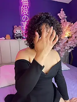  sarahRose online show from March 26, 4:11 am