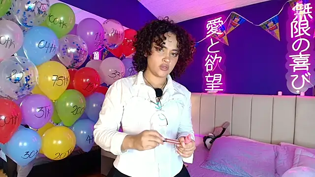  sarahRose online show from March 6, 5:02 am