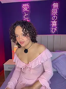 Snapshot of _sarahRose chatting on February 20, 6:26 am sarahRose online show from February 20, 6:26 am