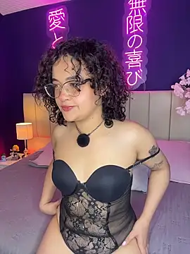 Snapshot of _sarahRose chatting on February 26, 4:56 am sarahRose online show from February 26, 4:56 am