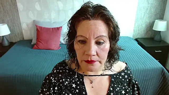 Snapshot of Rosalie_Durand chatting on June 1, 1:55 pm Rosalie Durand online show from June 1, 1:55 pm