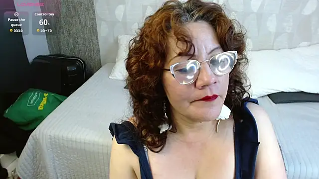 Rosalie Durand online show from January 7, 8:03 pm