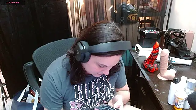 Snapshot of Salacious_Sage chatting on March 2, 2:13 pm Salacious Sage online show from March 2, 2:13 pm