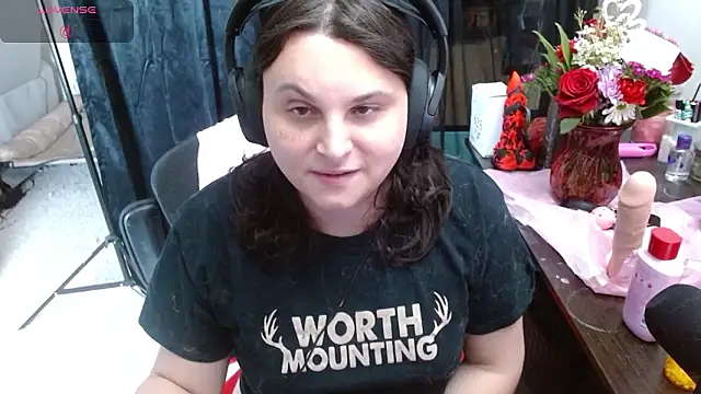 Snapshot of Salacious_Sage chatting on February 15, 7:46 pm Salacious Sage online show from February 15, 7:46 pm