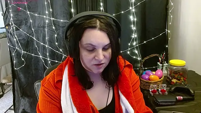 Salacious Sage online show from March 29, 8:43 pm