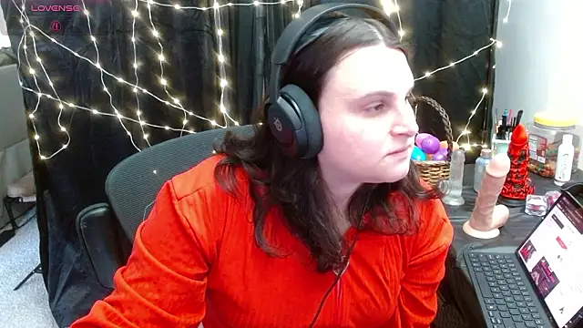 Salacious Sage online show from March 28, 8:32 pm