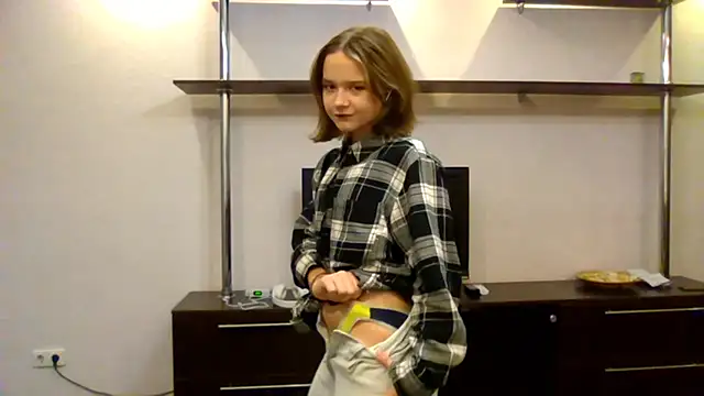 Snapshot of AlissaGerardo chatting on November 6, 12:20 pm AlissaGerardo online show from November 6, 12:20 pm