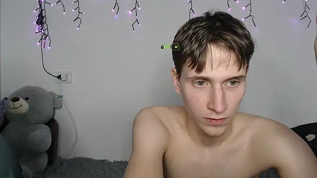 cute couple69 online show from November 11, 8:25 pm