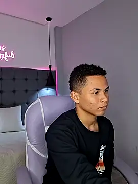 Liams18 online show from November 12, 12:48 am