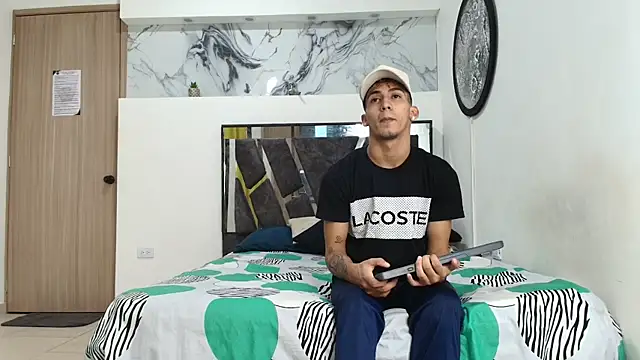 Snapshot of IMPERIO_ROMANO chatting on November 24, 7:14 pm IMPERIO ROMANO online show from November 24, 7:14 pm