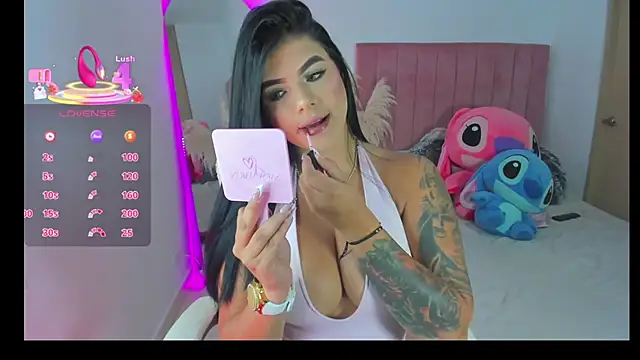 Janettcruz online show from November 21, 11:37 pm