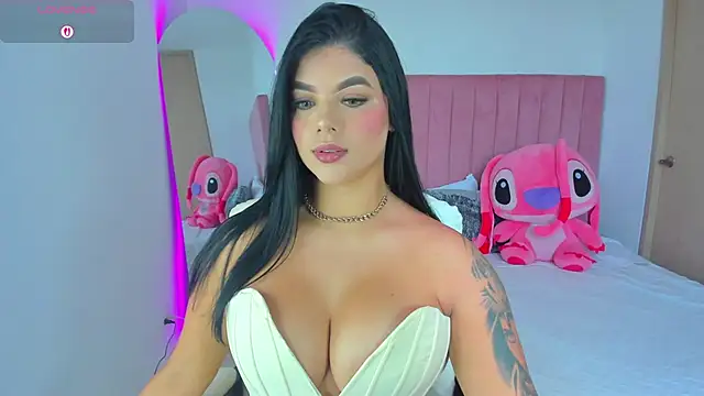 Snapshot of Janettcruz chatting on February 5, 7:32 pm Janettcruz online show from February 5, 7:32 pm