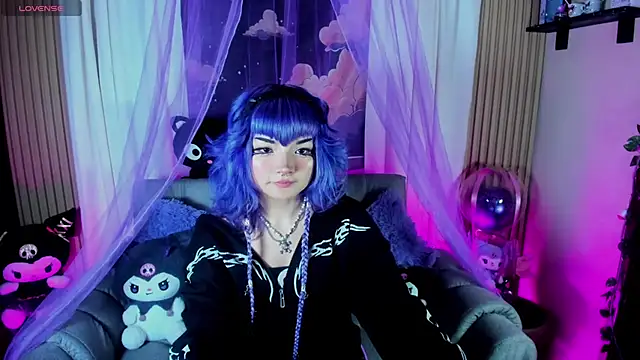 Snapshot of ravencollen chatting on June 26, 1:22 am ravencollen online show from June 26, 1:22 am
