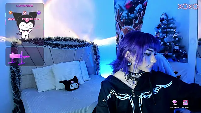 ravencollen online show from December 18, 8:01 pm