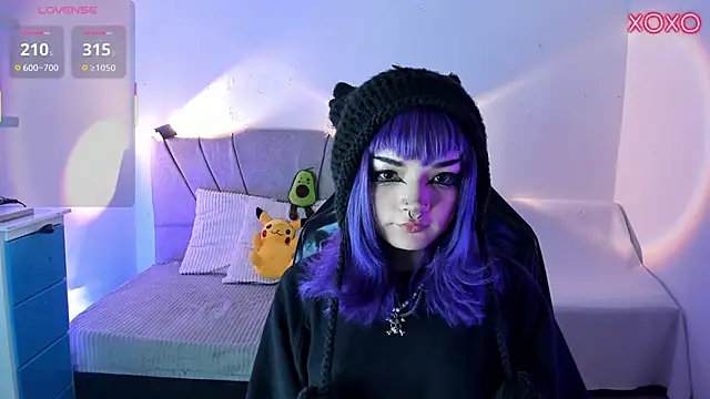 ravencollen online show from November 21, 1:43 pm