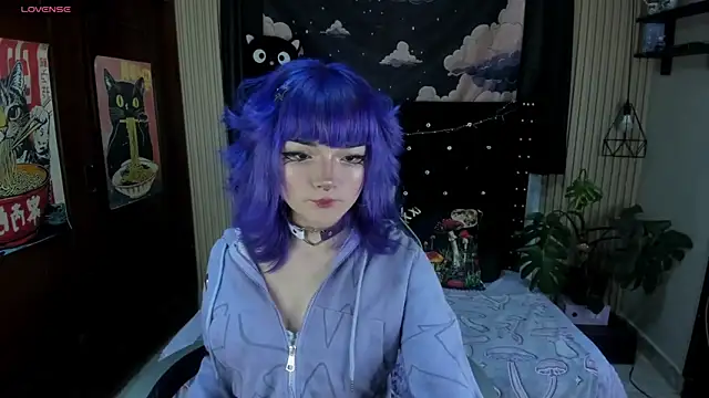 ravencollen online show from April 6, 8:32 pm