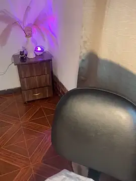 alisaa jhons1 online show from March 5, 10:48 pm