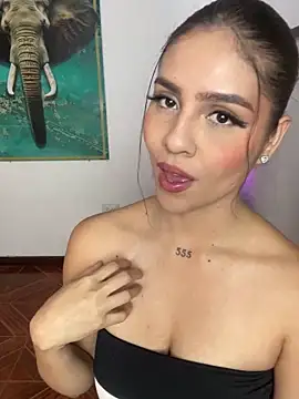 alisaa jhons1 online show from February 17, 9:23 pm