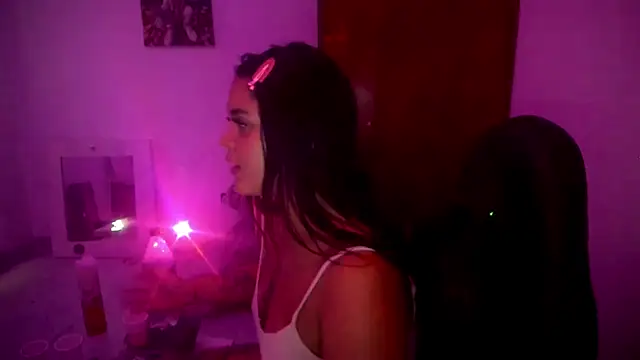 ScarlettG2004 online show from July 16, 9:01 pm