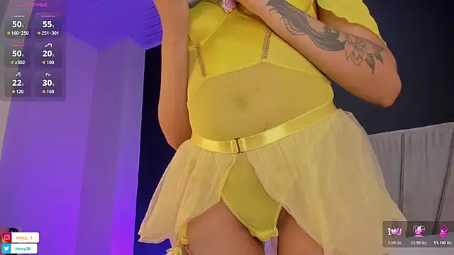 Heicy--01 online show from November 21, 8:19 pm