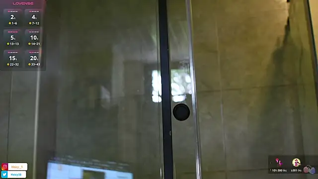 Heicy--01 online show from November 22, 8:40 pm