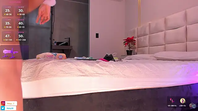 Heicy--01 online show from December 3, 7:57 pm