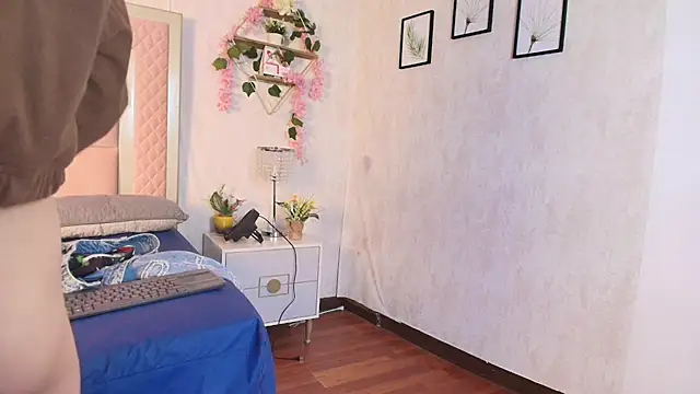 Madhison 5 online show from March 1, 12:27 pm