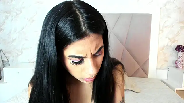 Madhison 5 online show from December 22, 8:31 pm