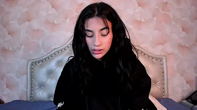 Madhison 5 online show from February 5, 12:45 pm