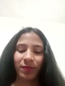 Snapshot of Stephanie1319 chatting on November 13, 10:24 pm Stephanie1319 online show from November 13, 10:24 pm