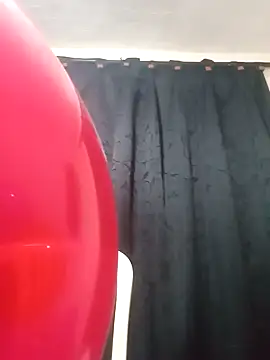 Snapshot of Stephanie1319 chatting on November 15, 6:56 pm Stephanie1319 online show from November 15, 6:56 pm