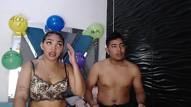 Naty And Maxx online show from December 19, 7:38 pm