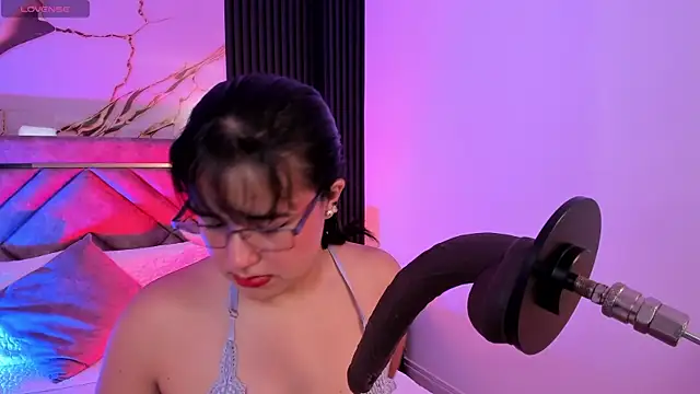 Lalalemoonds online show from April 14, 12:32 pm