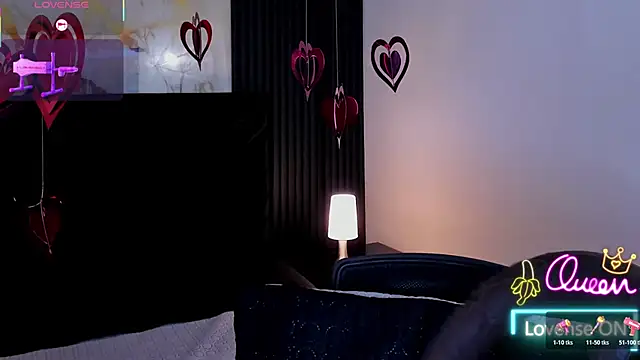 Lalalemoonds online show from February 14, 2:50 pm