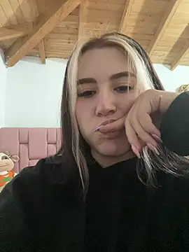 JimenaWhite online show from June 2, 3:17 am