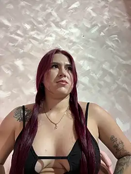 Snapshot of JimenaWhite chatting on February 19, 6:54 am JimenaWhite online show from February 19, 6:54 am