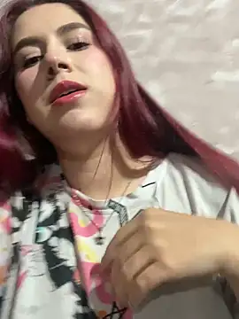 Snapshot of JimenaWhite chatting on November 21, 7:18 am JimenaWhite online show from November 21, 7:18 am