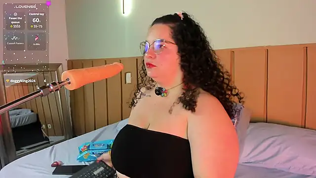 Reichel05  online show from December 3, 4:35 am