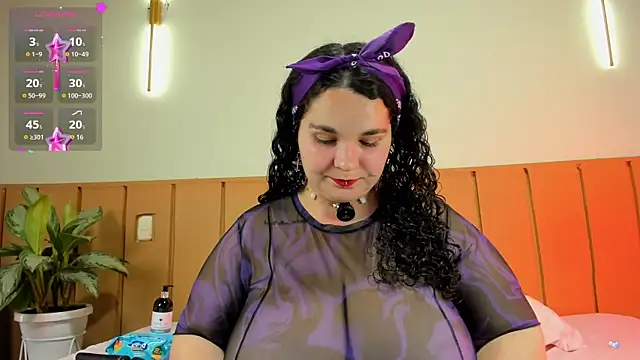 Reichel05  online show from November 28, 3:50 am