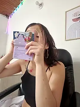 Celeste Moretti online show from November 20, 1:56 pm