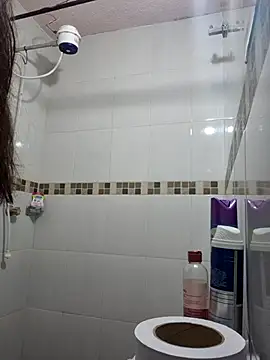 Celeste Moretti online show from November 6, 2:43 pm