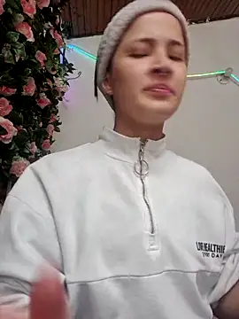 Celeste Moretti online show from December 17, 1:38 pm