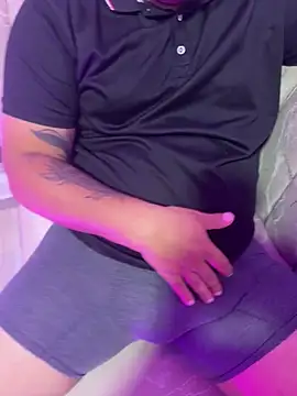 KimaandNate online show from March 26, 10:40 pm