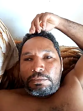 Snapshot of Cross3680 chatting on November 15, 7:07 pm Cross3680 online show from November 15, 7:07 pm