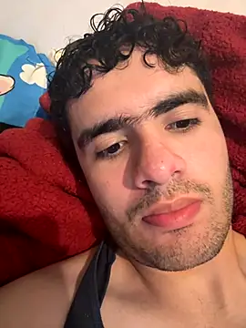 Snapshot of Leoncitooo987 chatting on November 24, 4:12 am Leoncitooo987 online show from November 24, 4:12 am