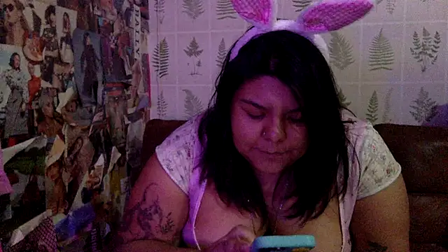 annoyedputa online show from November 17, 6:06 am