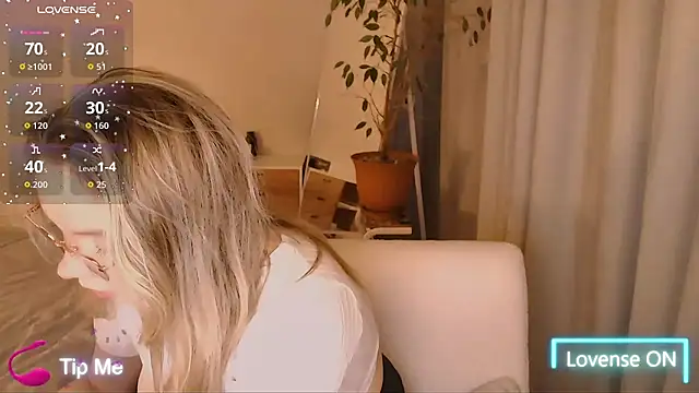 PolinaXXXXJones online show from February 18, 7:43 pm