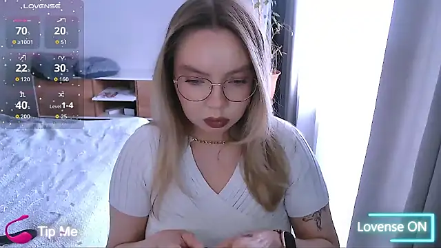 PolinaXXXXJones online show from March 10, 9:24 am