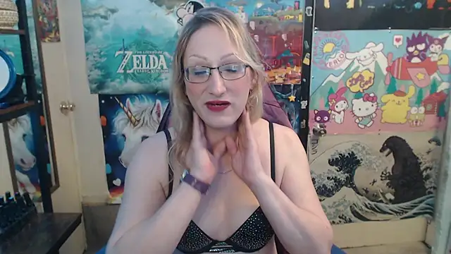 Savanah Banana  online show from May 8, 7:17 pm