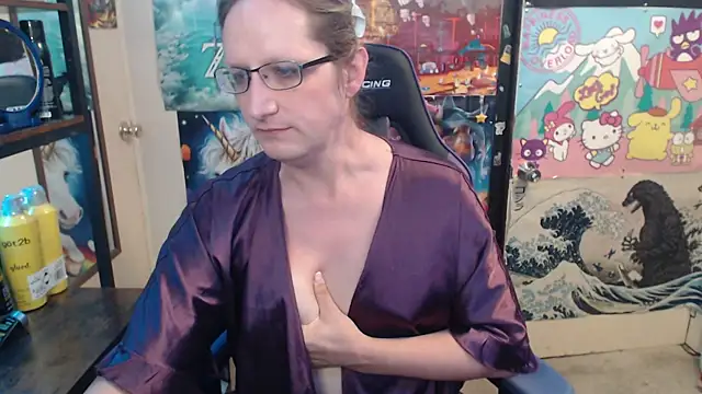 Snapshot of Savanah_Banana_ chatting on July 9, 9:21 am Savanah Banana online show from July 9, 9:21 am